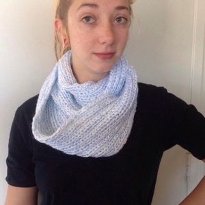 Ribbed circle scarf